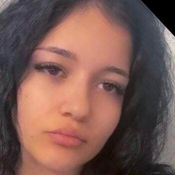 Babysitter in Piatra Neamţ: Andreea