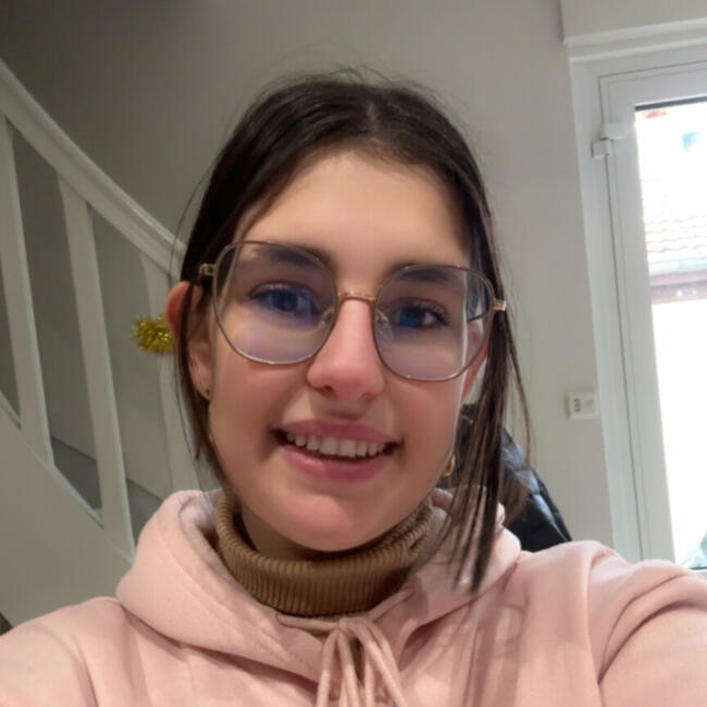 Babysitter in Vougy: Tess