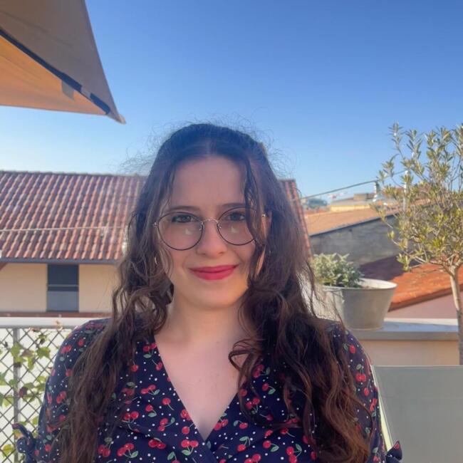 Babysitter in Bordeaux: Lili