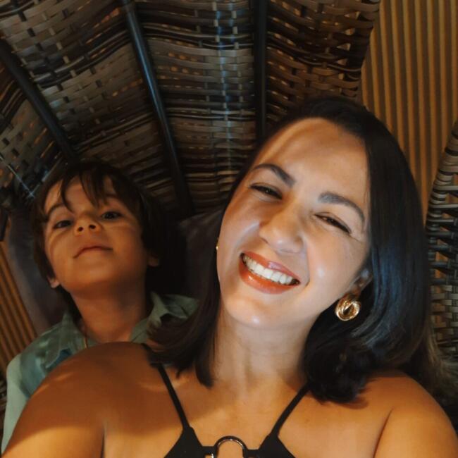 Emprego de babá em Franca: Natália