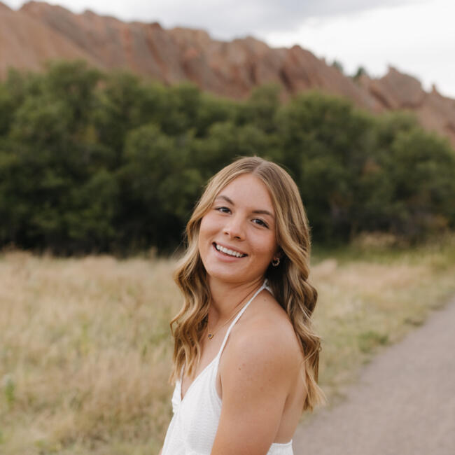 Babysitter in Colorado Springs: Leah