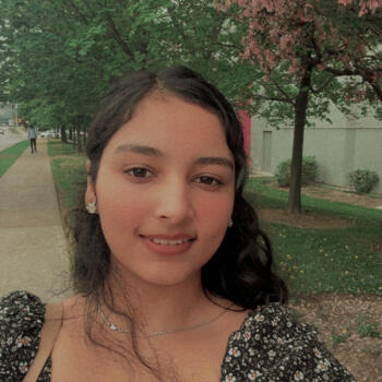 Baby-sitter in Leduc: Niharika