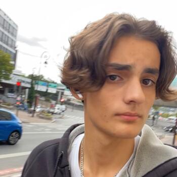 Babysitter in Saint-Cloud: Louis