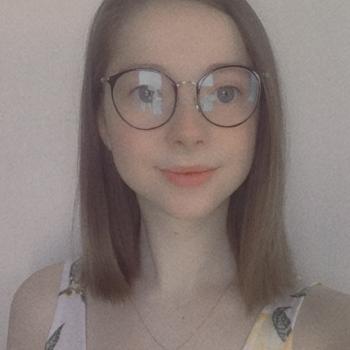 Babysitter Fontaine-l'Évêque: Caroline