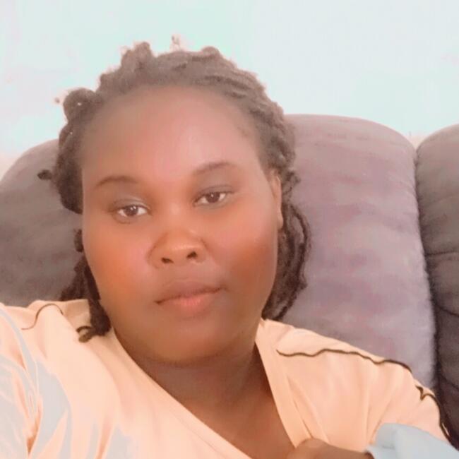 Babysitter in Iten: Edna