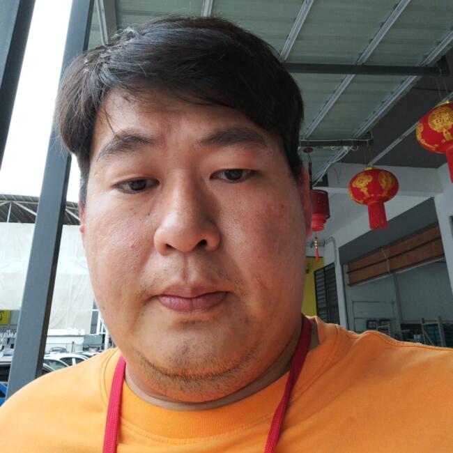 Δουλειά για babysitter στην περιοχή Kuching: Michael