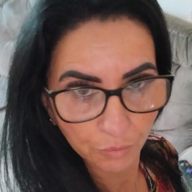 Babysitter in Palhoça: Roseli
