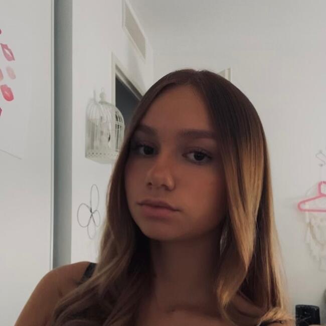 Babysitter in Toulon: Sarah