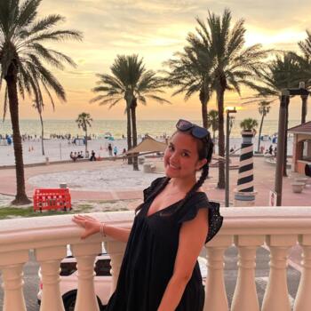 Babysitter in Montvale (New Jersey): Ava