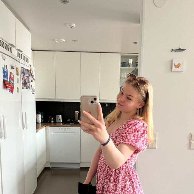 Babysitter in Helsinki: Ella-Maria