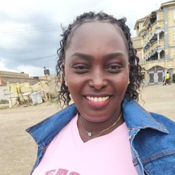 Babysitter in Dubai: Nancy