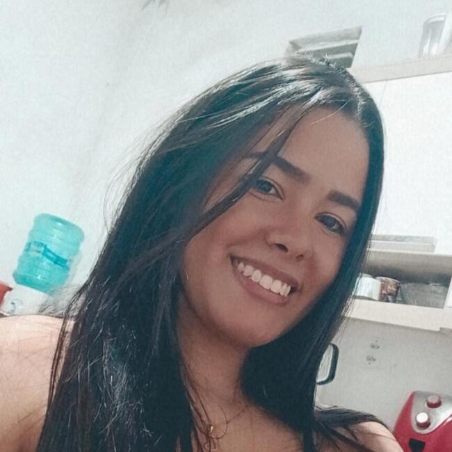 Babá em Fortaleza: Marina