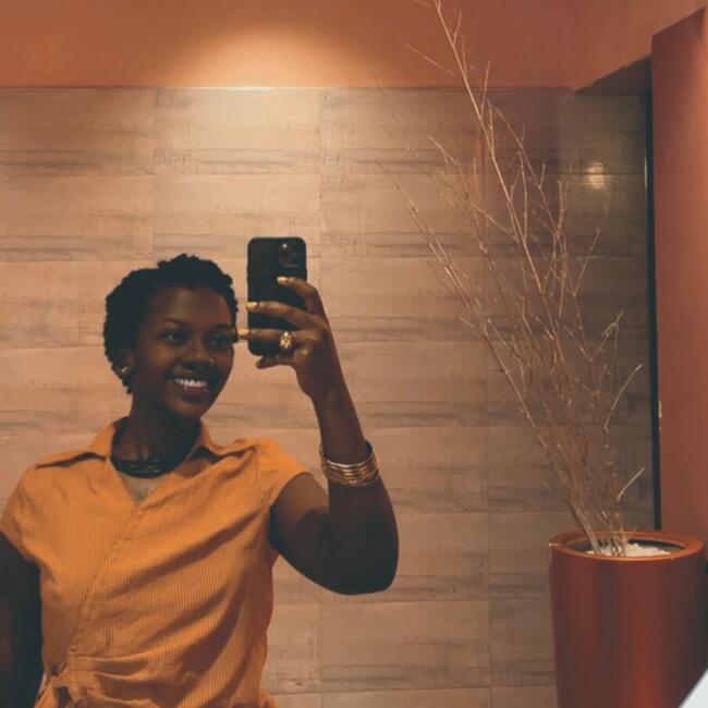 Babysitter in Kigali: Umutoni