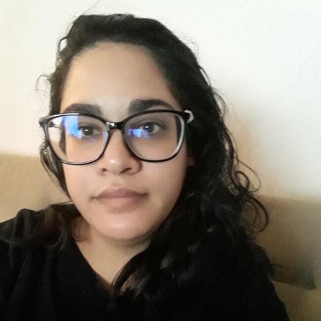 Babysitter in Palhoça: Florencia