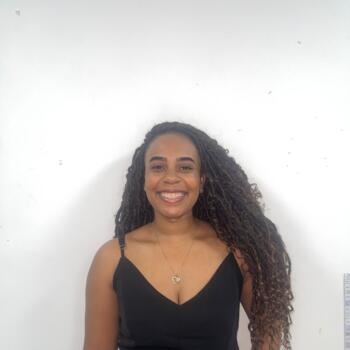 Babysitter in Brasília: Monique