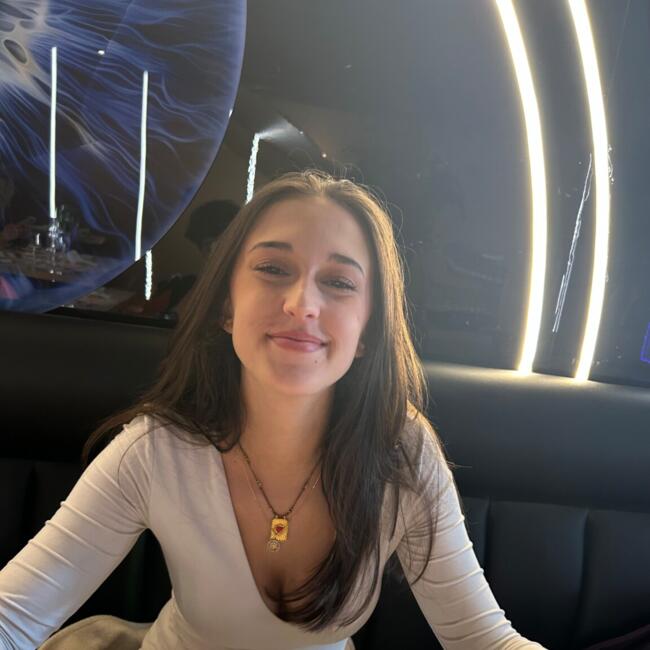 Babysitter in Oingt: Pauline