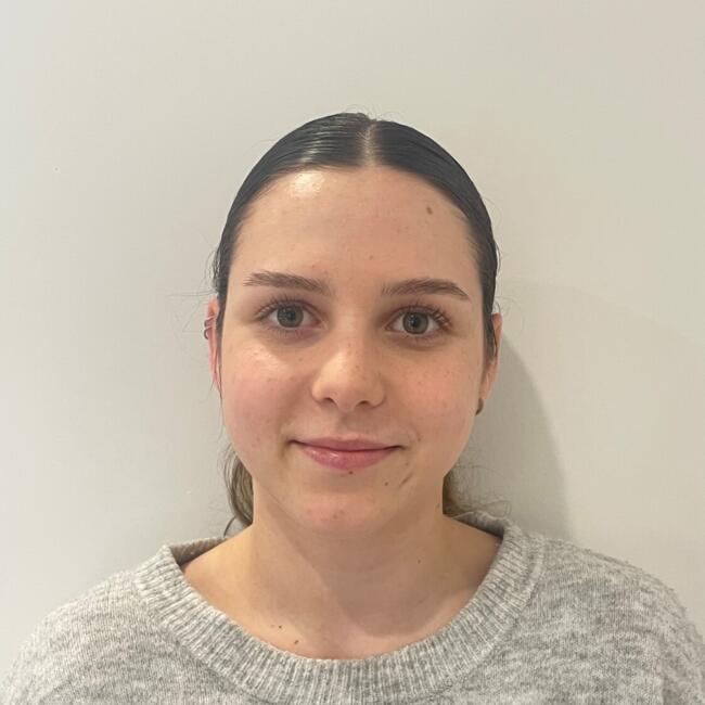 Babysitter in Wellington: Lucy