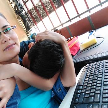 Niñera La Gorgona: Leidy