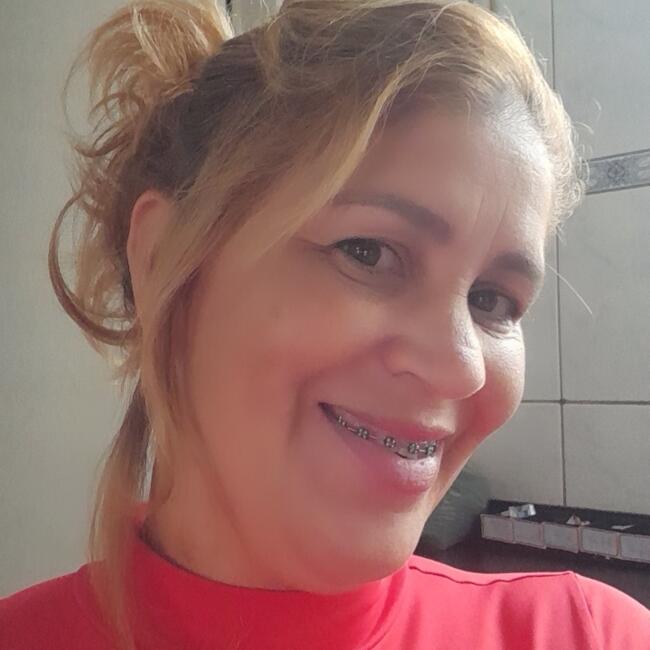 Babá em Itapevi: Adriana