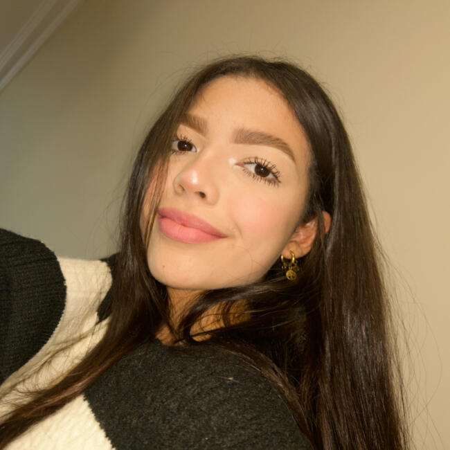 Niñera en Alcalá de Henares: Nicoleanthonelaaaa
