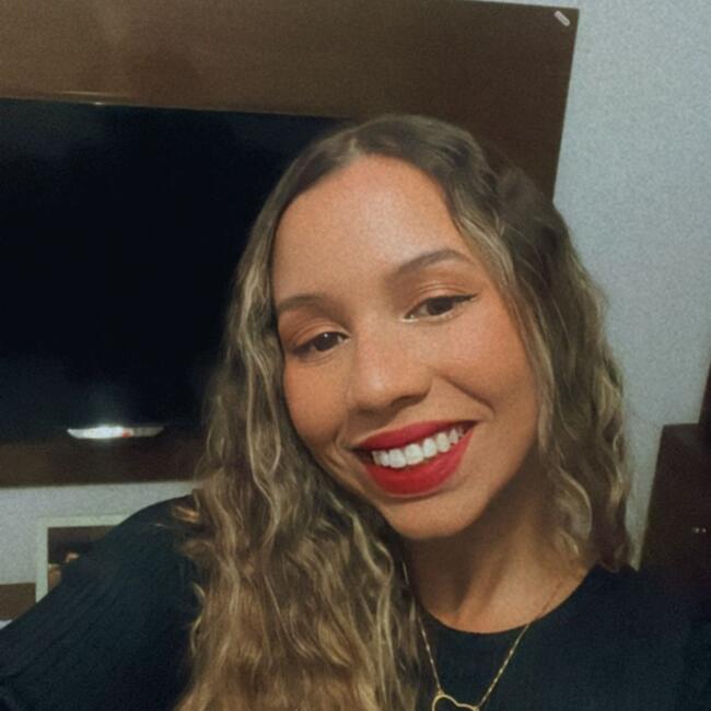 Babá em Uberlândia: Layza