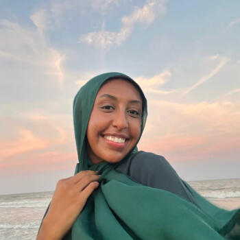 Niñera en Sterling (Virginia): Hibah