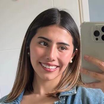 Babysitter in Port Montt: Camila