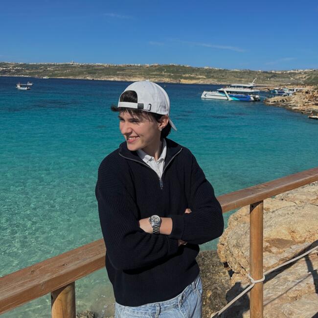 Bébiszitter Bősárkány területén: Kitti