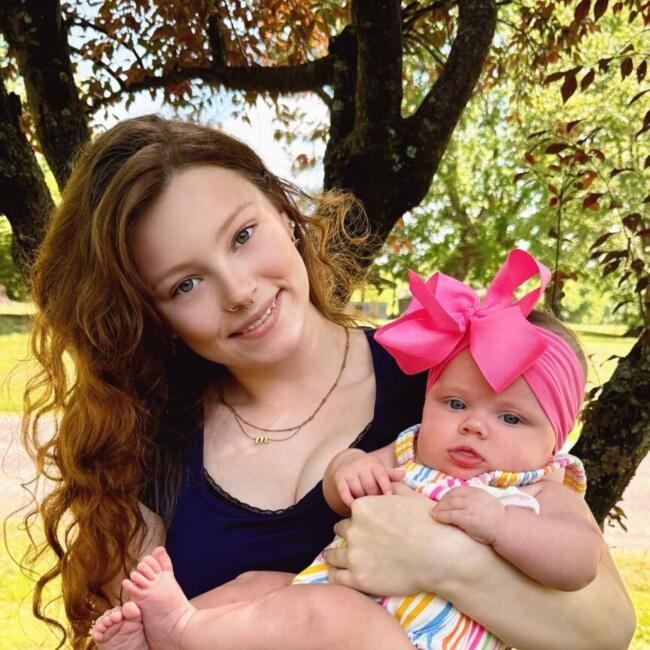 Babysitter in Paducah: Shana