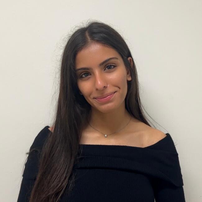 Baby-sitter in Etobicoke: Alisha