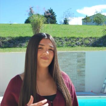 Babysitter in Lédat: Lana