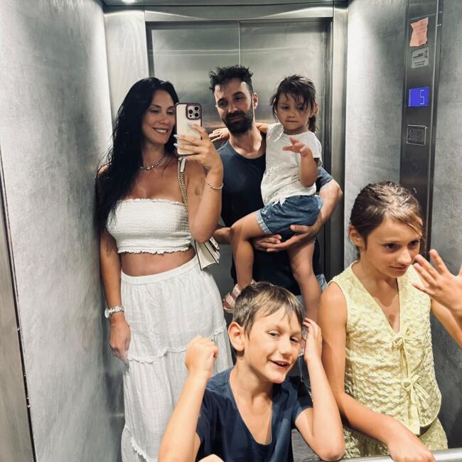 Δουλειά για babysitter στην περιοχή Παλαιό Φάληρο: Αλικη
