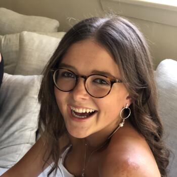 Babysitter in Sydney: Juliette