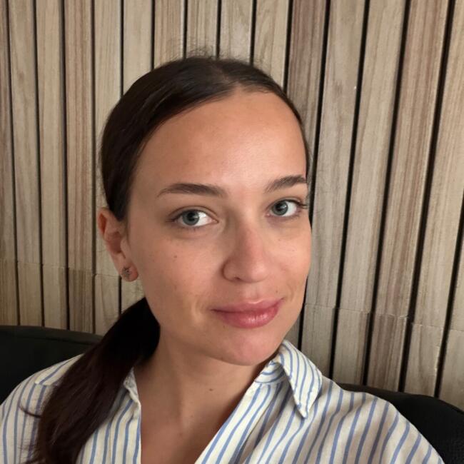 Baby-sitter à Paris: Ilona
