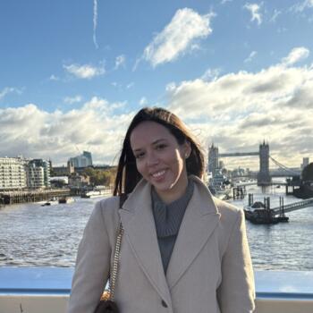 Babysitter em Porto: Iasmin