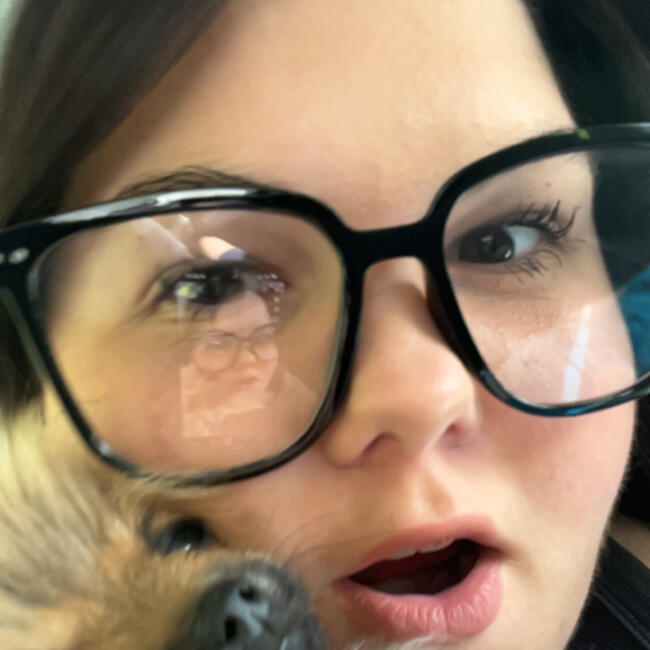 Babysitter in Saint-Martin-de-Jussac: Ambre