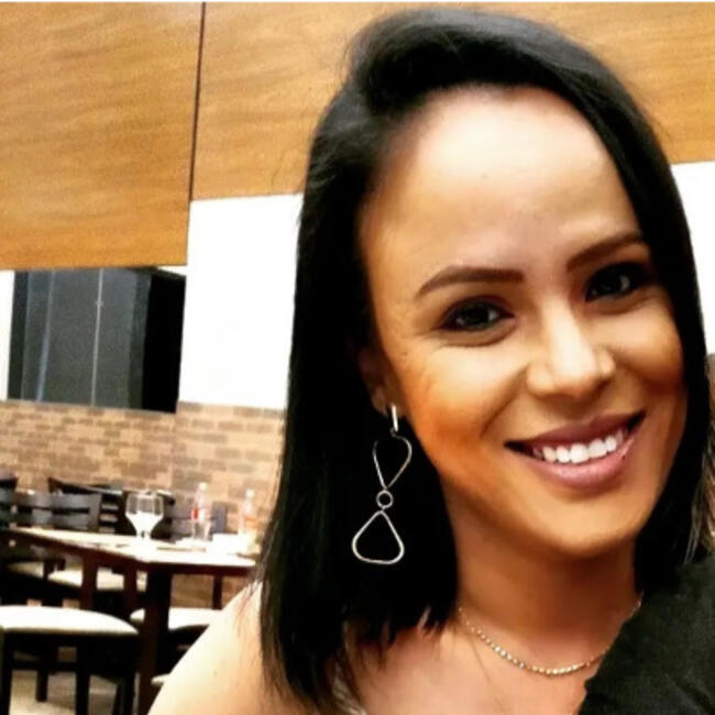 Babysitter in Brasília: Ana Paula