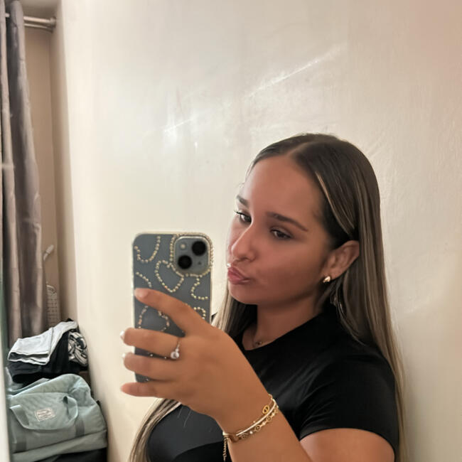 Babysitter in Bourg-la-Reine: Sofia