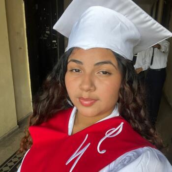 Babysitter in Burunga: Brittany