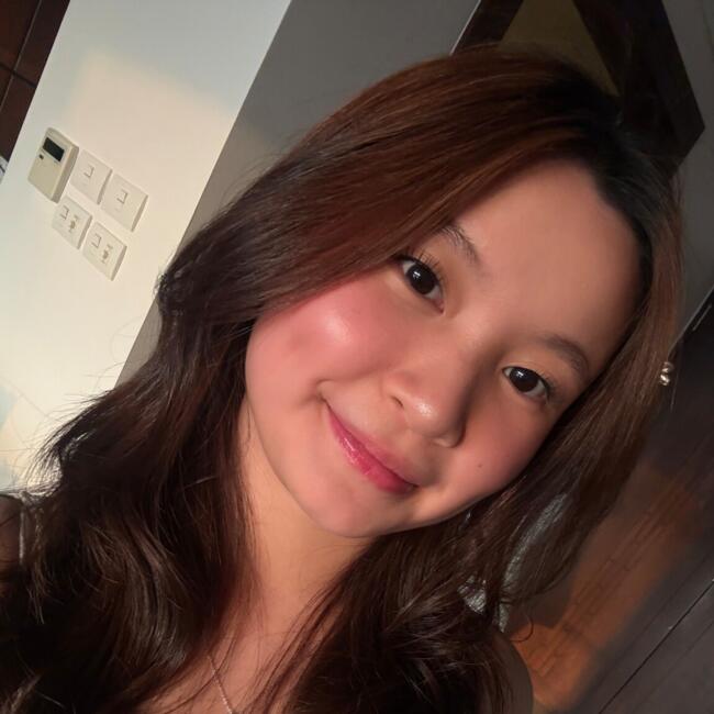 Babysitter in Singapore: Maegan