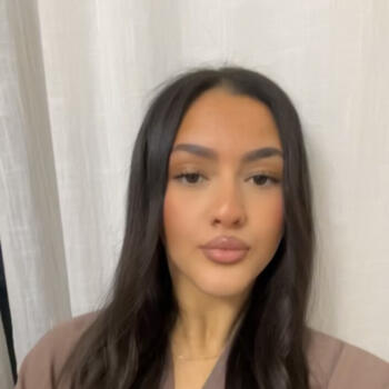 Babysitter in Le Muy: Lyna