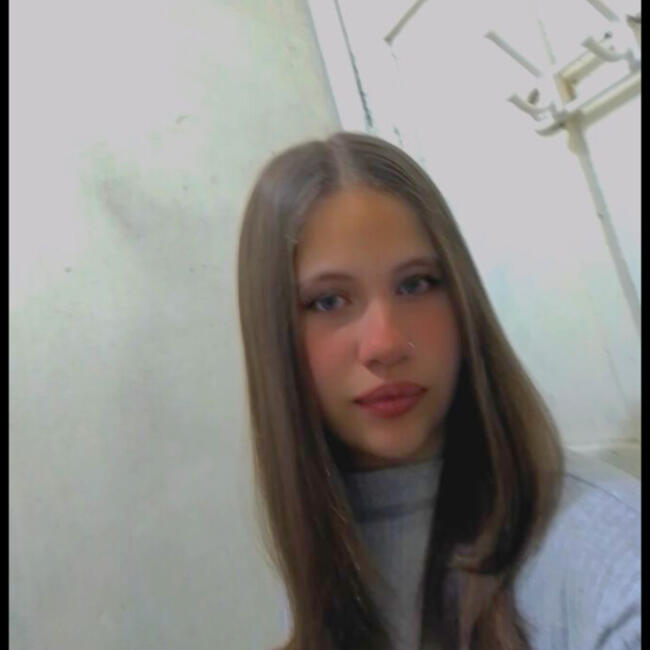 Babysitter in Novo Hamburgo: Isadora