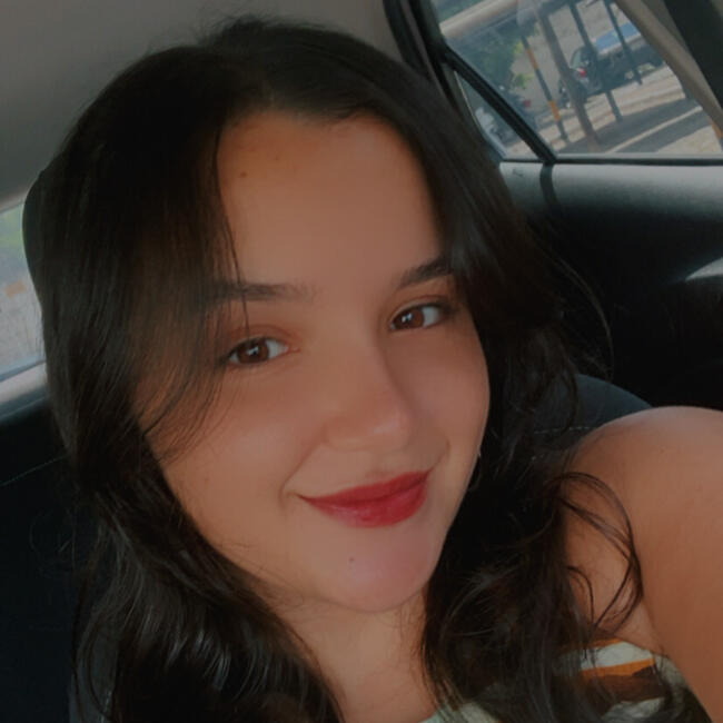 Babá em Rio Verde: Giulia