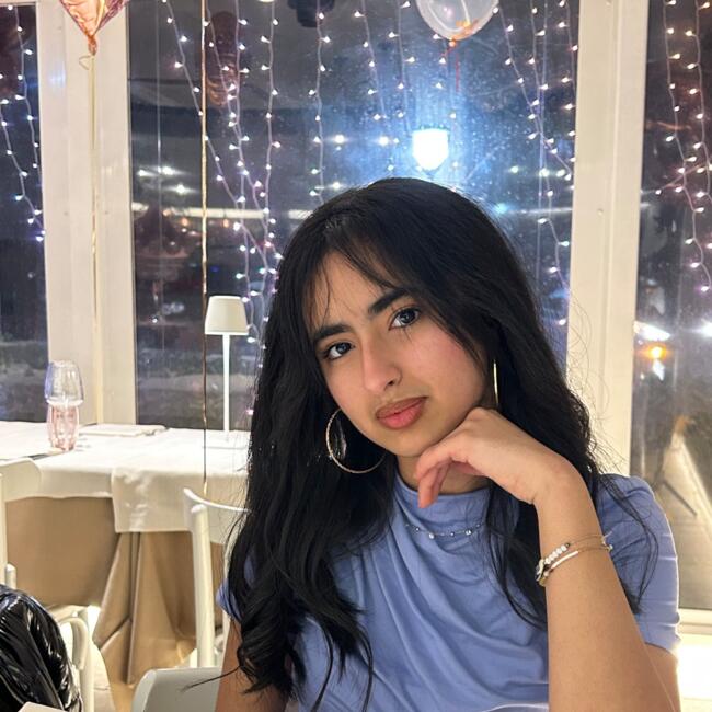 Babysitter a Milano: Amira