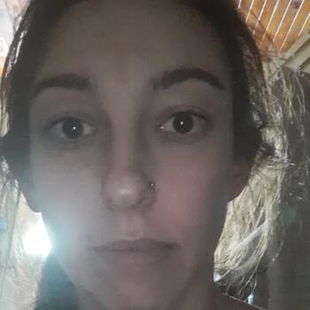 Babysitter in Saint-Rambert-en-Bugey: Laura