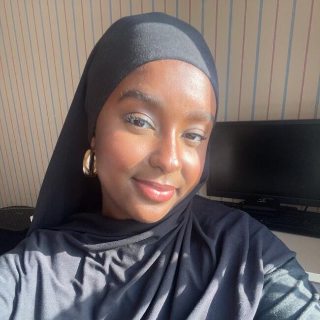 Babysitter in Lyon: Khalida