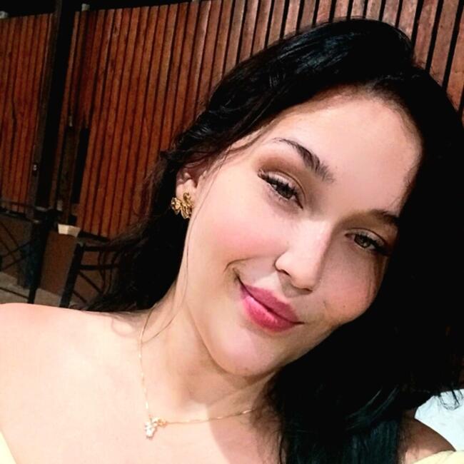 Babysitter in Betim: Kethley Teles