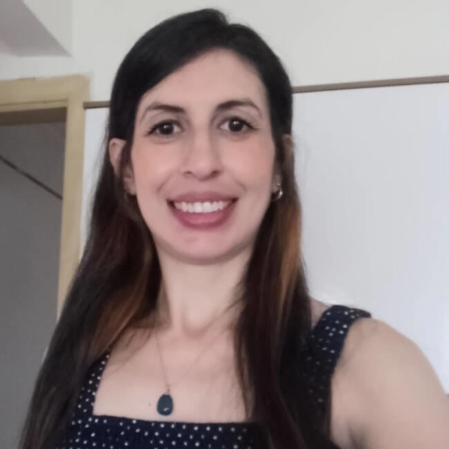 Emprego de babá em Osasco: Liliane