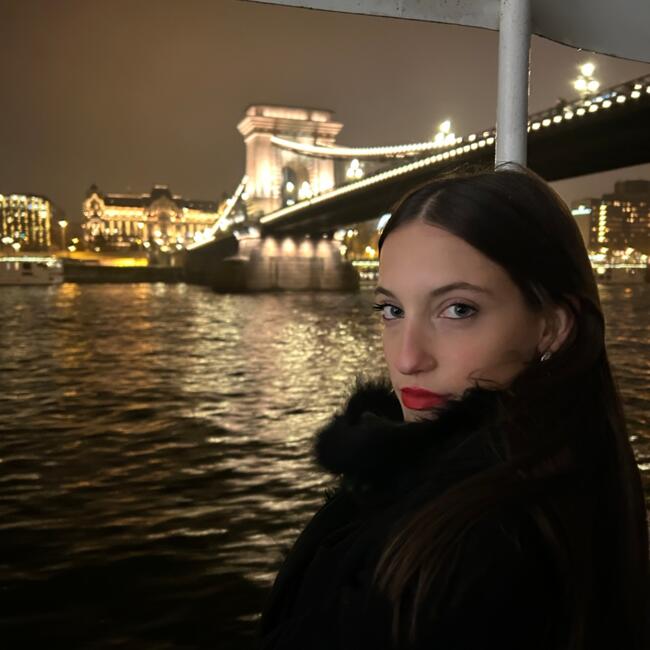 Babysitter in Rome: Arianna