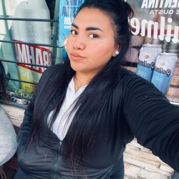 Babysitter Yerba Buena: Carla